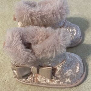 3-6M pink boots